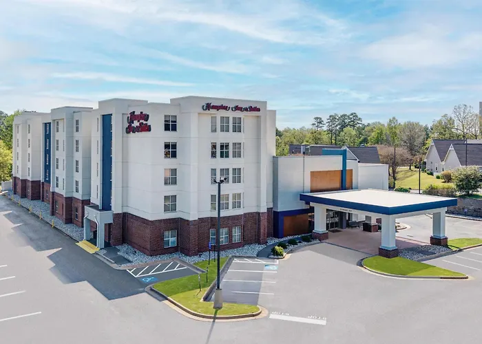 Hampton Inn & Suites West