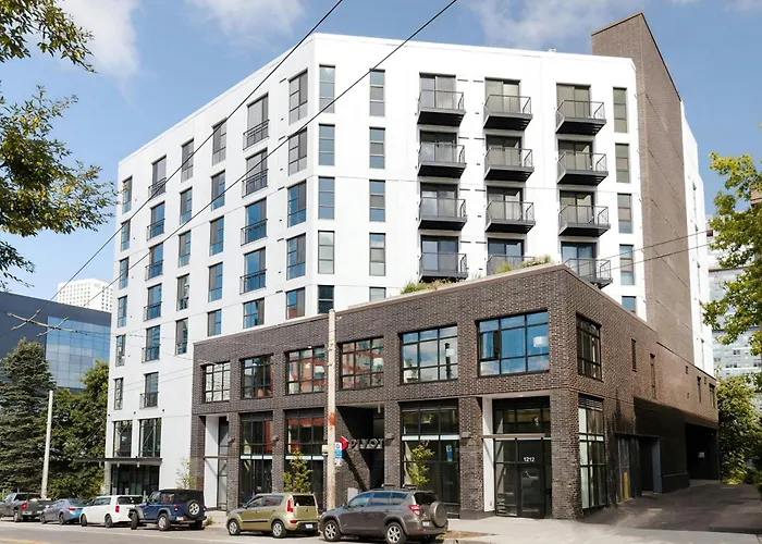 Airport Hotel: Sonder By Marriott Bonvoy Pivot Apartments Capitol Hill