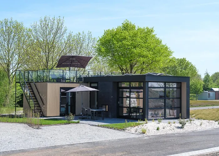 Vakantieverhuur: MarinaPark Beach Resort Soal | Villa's op het strand