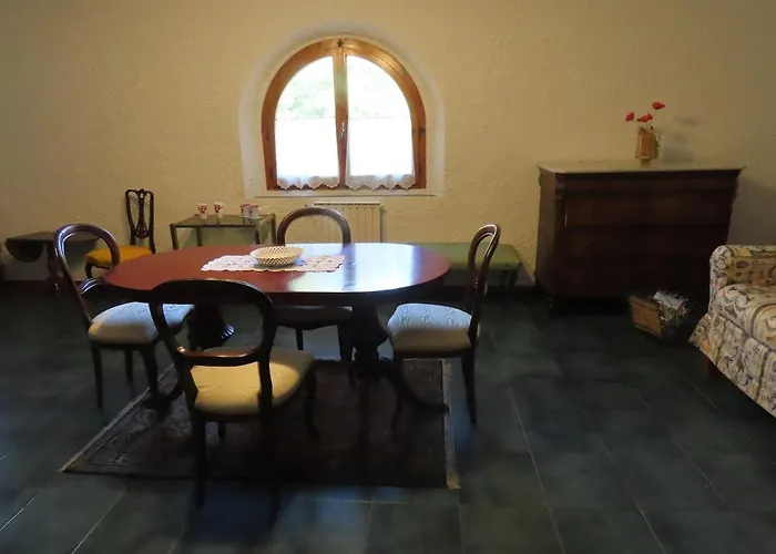 Rosso Papavero Home