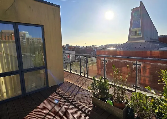 Spacious Seaside Apartment With Terrace, Kemptown