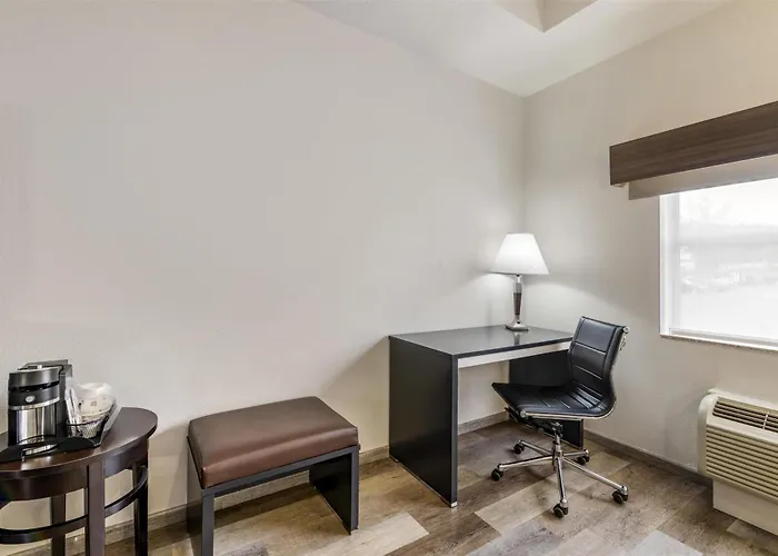 3 star hotel: Best Western Plus Jfk Inn & Suites