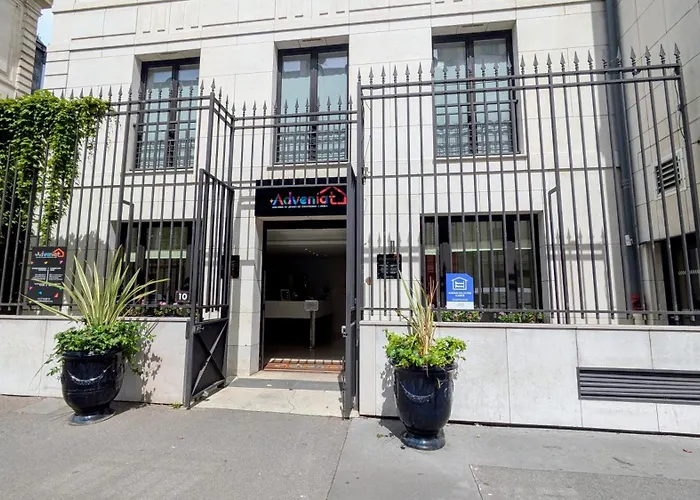 Lodge: Adveniat Paris