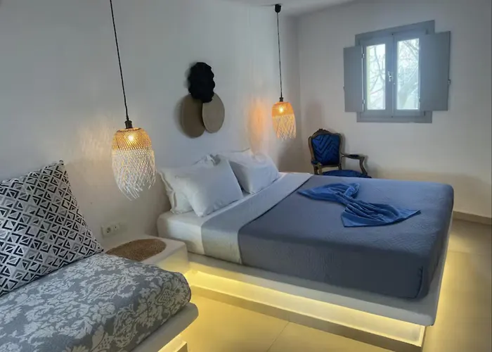 Rembelos Santorini