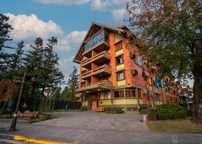 Hotel com jacuzzi: Hotel Laghetto Gramado