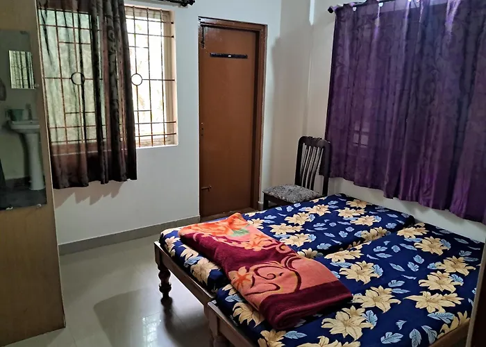 Guest house: Professionals Pride Pg