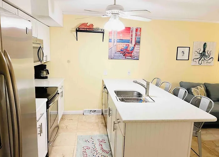 Ocean Breeze, Beautiful Ocean Front Townhome