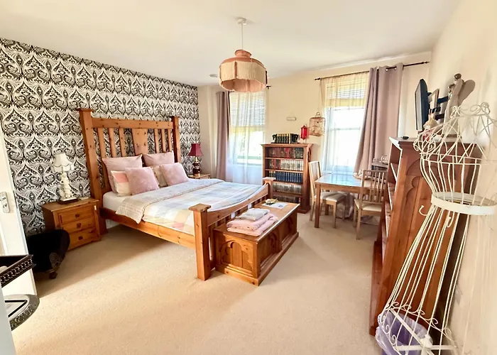 Upton Country Park Guest House