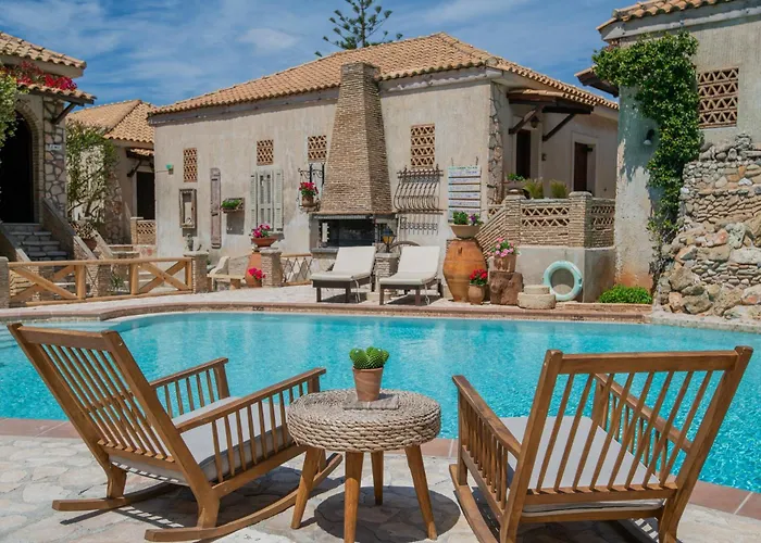 Villa: Garden Village Residence