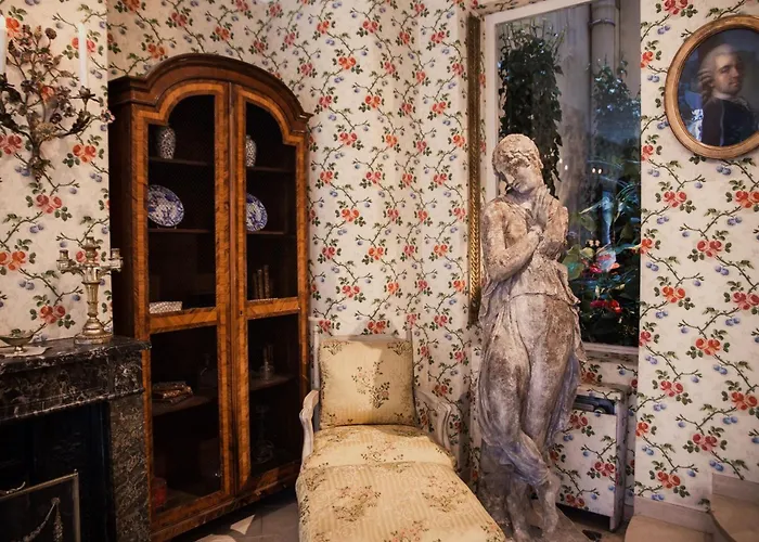 Caron De Beaumarchais