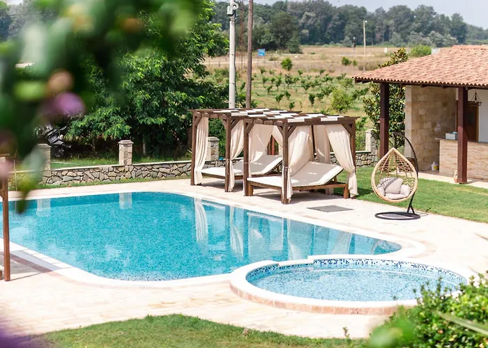 Family Hotel: Apartments Ada Bojana