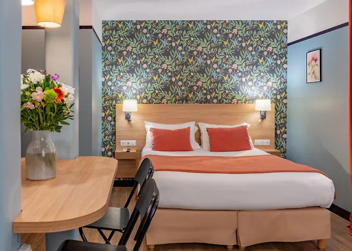 Hotel De France, Un Hotel Ammi