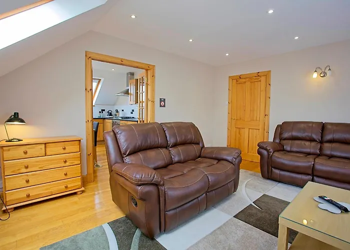 Lochiel Villa Guest House