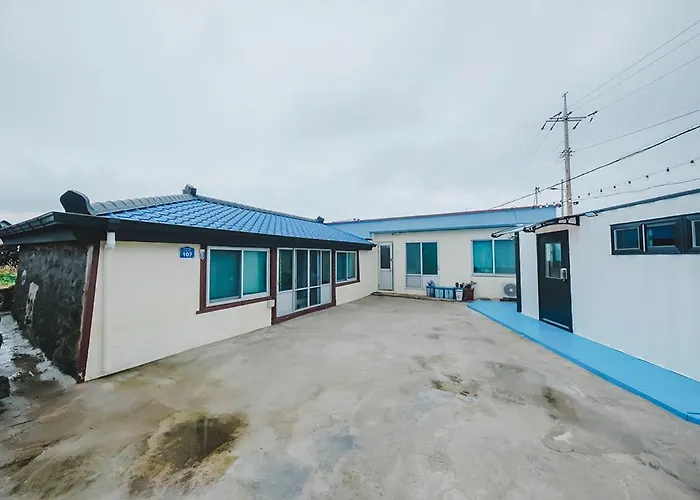 Udo Seaside House