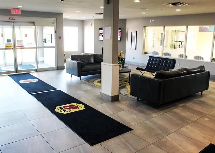 Super 8 By Wyndham Edmonton South