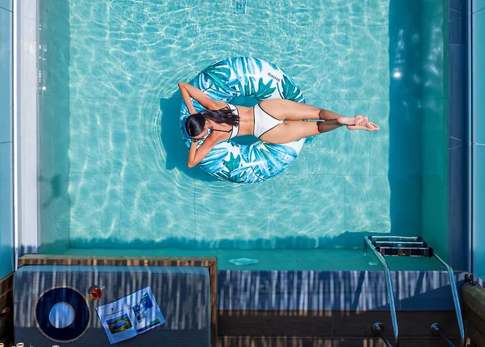 Petra Nera Skiathos, Philian s & Resorts