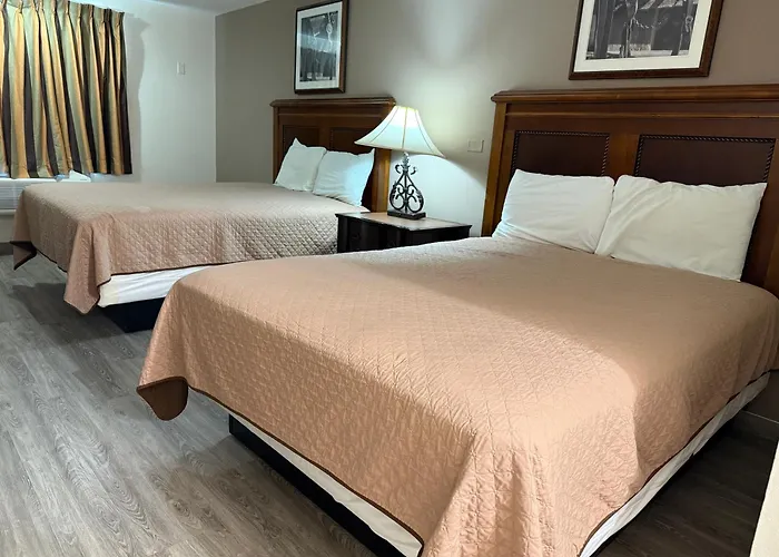Cheap hotel: Island Inn