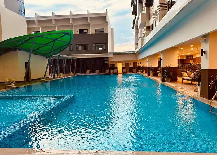 4 star hotel: Ld Cozy Condo Unit Near Cebu It Park - Pool, Gym, Sauna