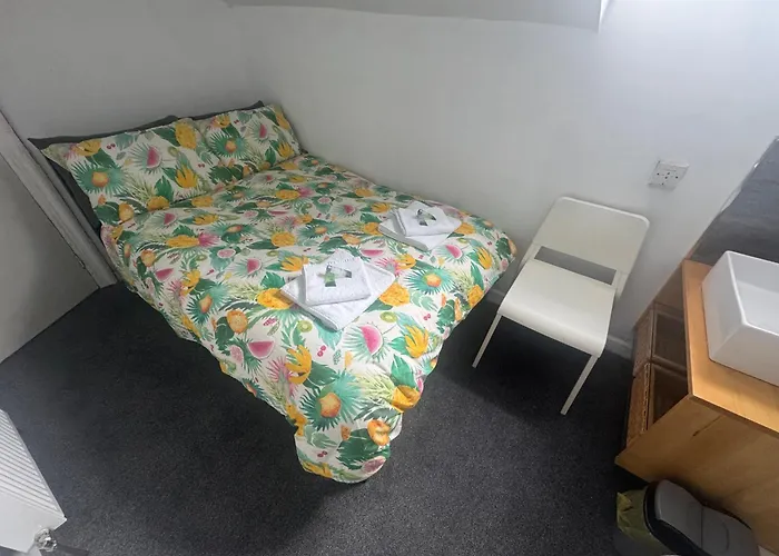B&B Runway Blackpool - Minutes From Winter Gardens - Dog Friendly - Exceptionally Quiet - Very Close H&A Social Club (Adults Only)