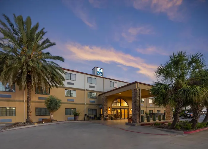 Hotels Close to Airport Best Western San Isidro Inn