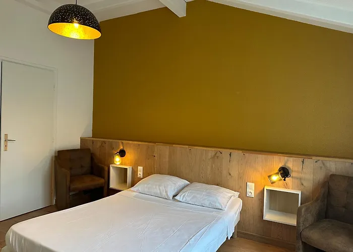 Hotel Porte de France - Self Check In by Homenhancement