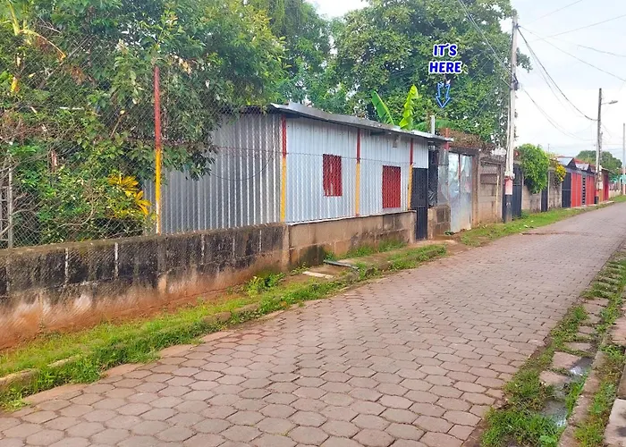 Nicky'S Family Home