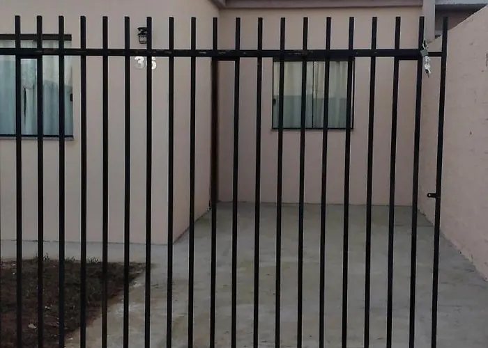 Casa ótima localização com garagem!!!!