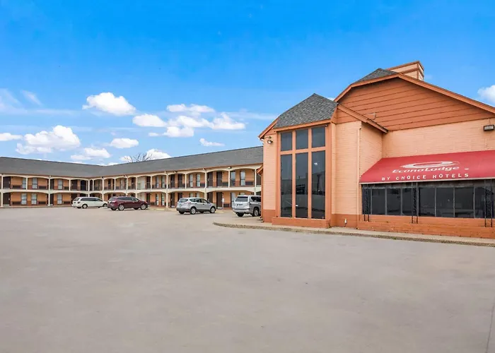 Motel: Econo Lodge Austin North Near The Domain