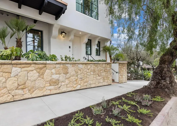 Casa Riviera - Boutique Apartments In Downtown Santa Barbara
