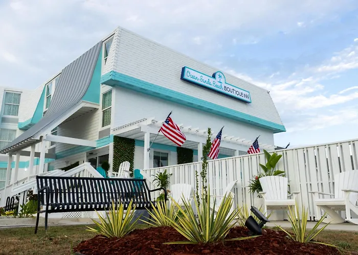 Family Hotel: New 2026-Ocean Sands Beach Boutique Inn-Sauna And Salt-Mineral Pool -Free Beach Bikes And Famous Beach- Fresh Baked Cookies And Popcorn - Bathrobes And Sunscreen In All Rooms-Ultra Sparkling-Free Laundry- 4 Grand Black Beds-Call Now & S