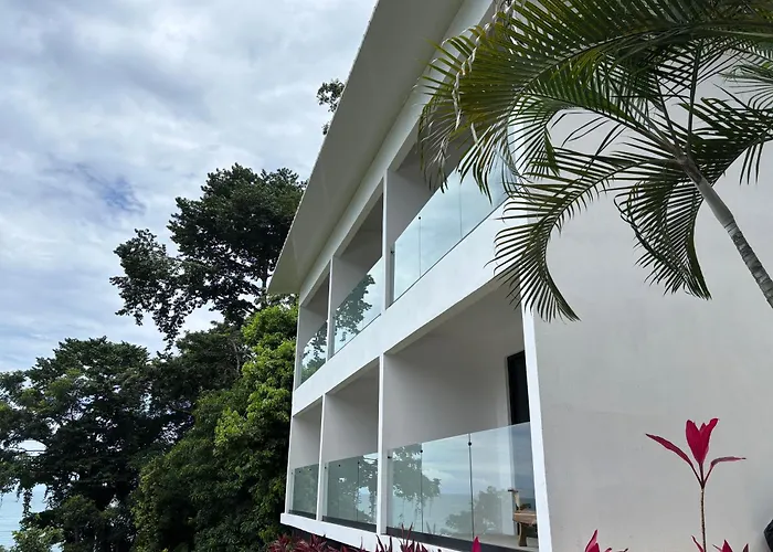 Central hotel: Karahe Beach Hotel