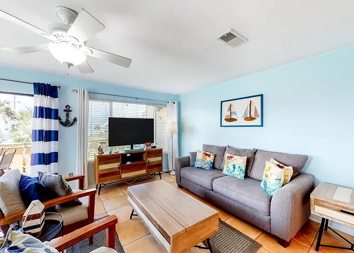 Hotel near College: Pensacola Beach Condos