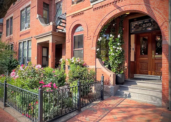 Airport Hotel: Copley House