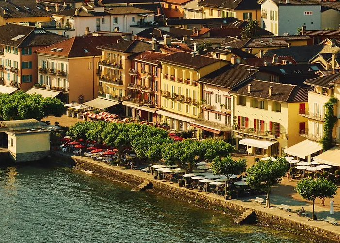 Сity center hotels Vista Lakefront Boutique