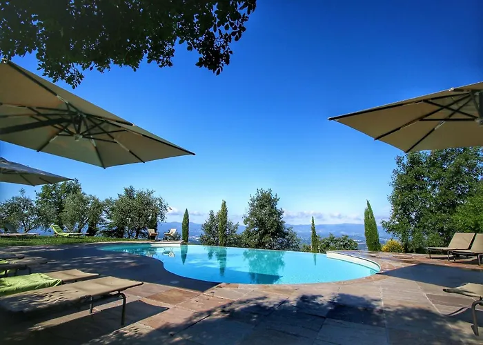 Detached Villa For 6-Pers With Outdoor Swimming Pool