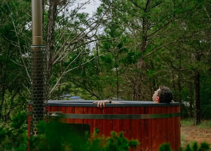 Lakeside Oeoed Mirror Cabin #2- Austin Nature Stay