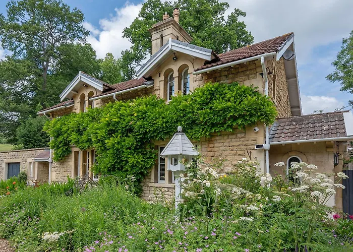 Lower Shockerwick Lodge