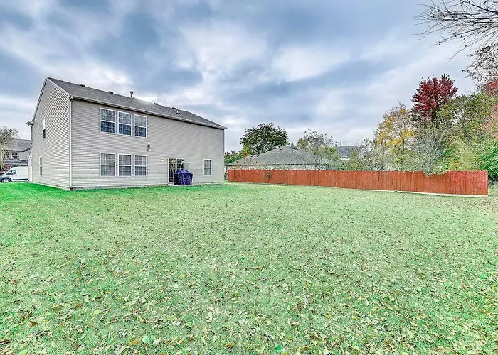 Lavish Huge Noblesville And Carmel Adjacent Family Home