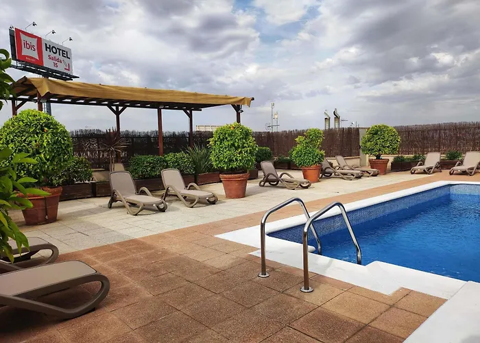 Hotel com piscina: Ibis Granada