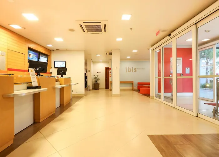 ibis Montes Claros Shopping