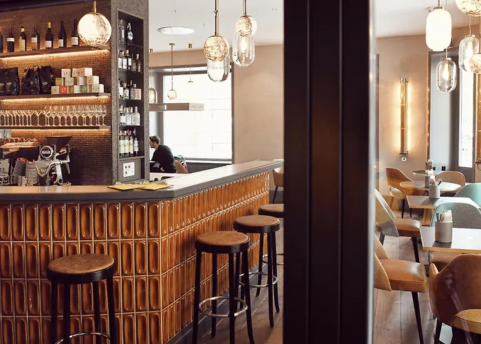 Hotel Jacuzzi: Opera Hotel Zuerich