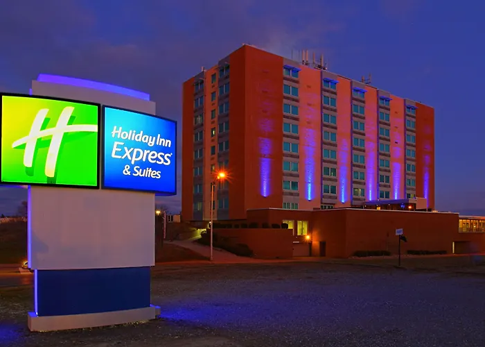 Luxury hotel only: Holiday Inn Express Pittsburgh West - Greentree, An Ihg Hotel