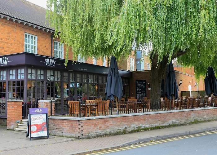 Central hotel: Swan'S Nest Hotel
