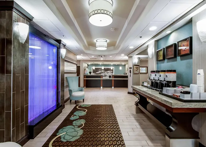 Resort: Hampton Inn West