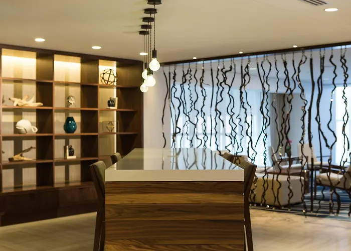 Newport Marriott Hotel & Spa
