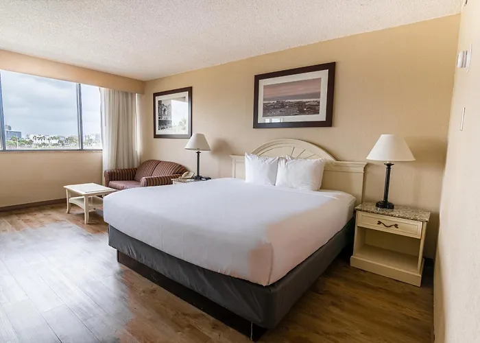 Hotel familiar: Emerald Beach Hotel Corpus Christi