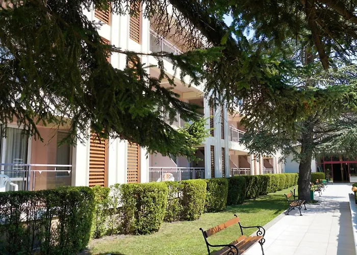 Dit Evrika Beach Club