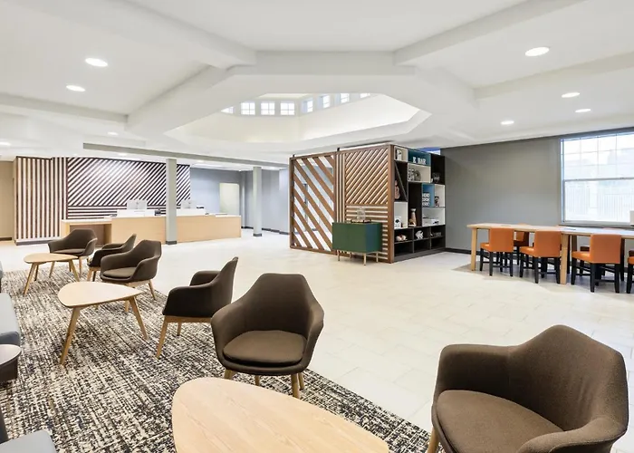 Holiday Inn By Ihg