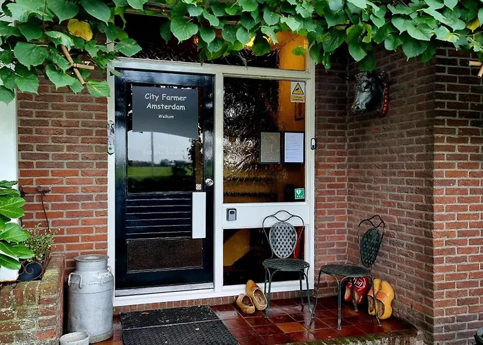 B&B: City Farmer Amsterdam A Guesthouse With Bikes , Bed & Breakfast And Free Parking