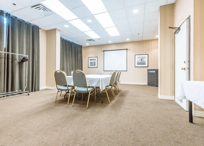 Cheap hotels Best Western Plus Vancouver Airport